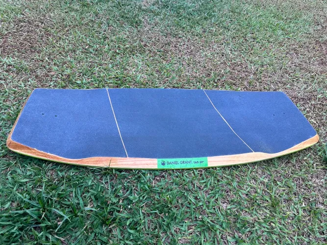 Wake skate liquid force
