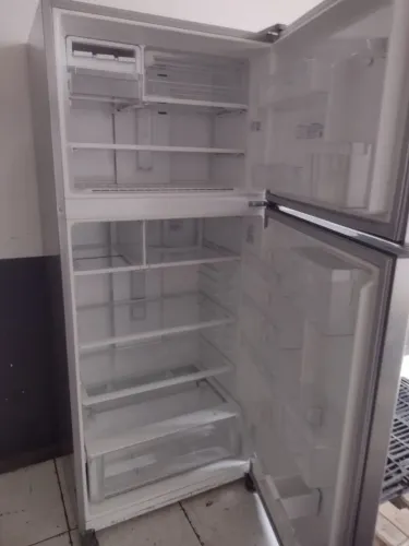 Vendo geladeira 2.500 usada