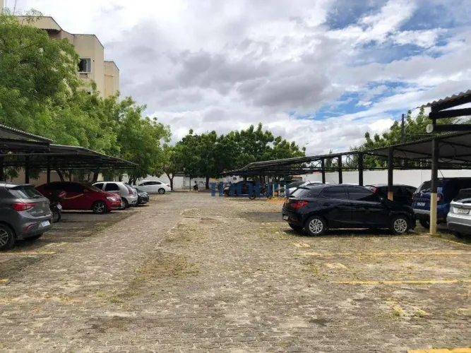 Apartamento com 2 dormitórios à venda, 47 m² por R$ 170.000,00 - Itapery - Fortaleza/CE