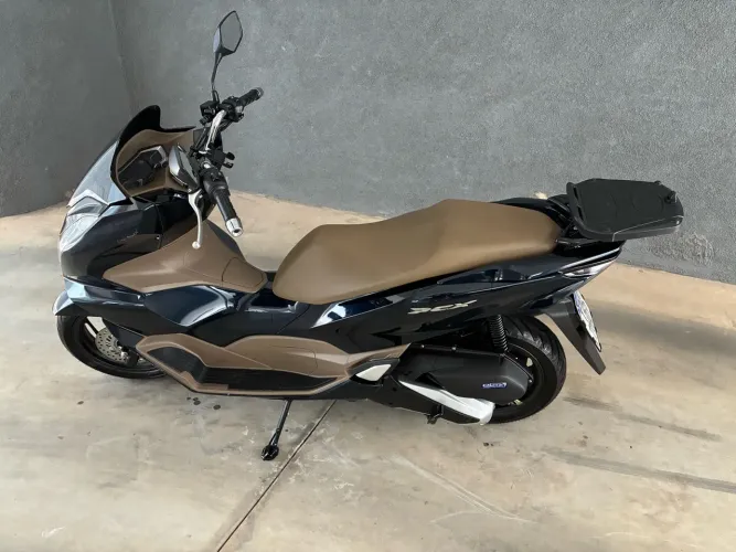 Honda PCX 160 DLX 2025
