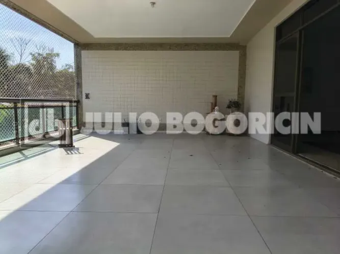 Apartamento : Padrão / Residencial / Recreio dos Bandeirantes