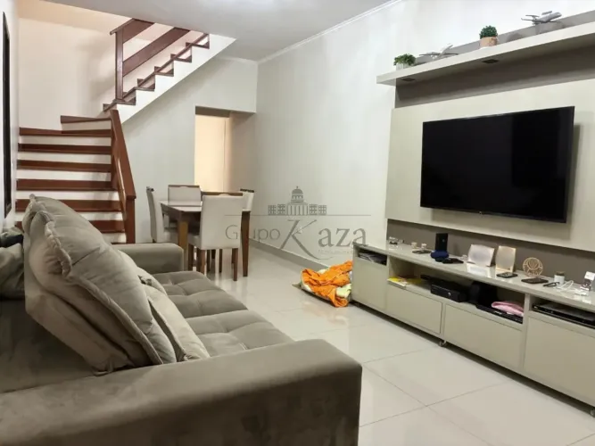 Oportunidade - Casa Sobrado - Jardim Oriente - 3 Dormitórios - 112m².
