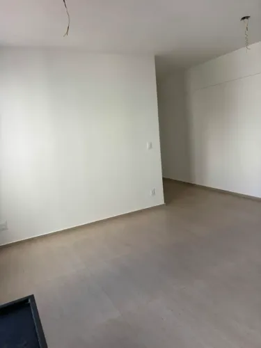 Apartamento para aluguel tem 72 metros quadrados com 1 quarto
