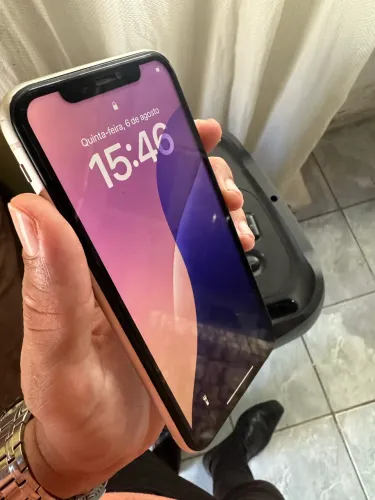 iPhone 11. Saúde de bateria 100%