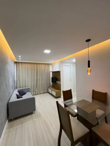 Apartamento com suíte e 2 banheiros em Venda das Pedras com tudo incluso