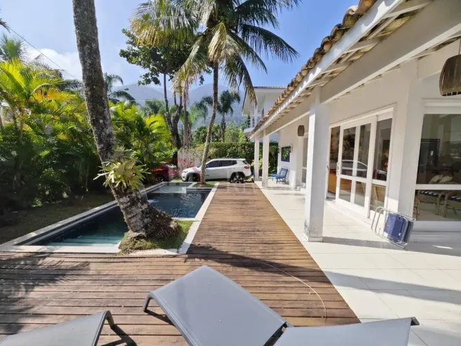 Casa à venda em Toque Toque Pequeno dentro de Condomínio.