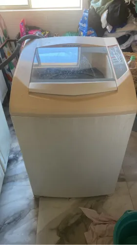 Vendo máquina de lavar 12 kg