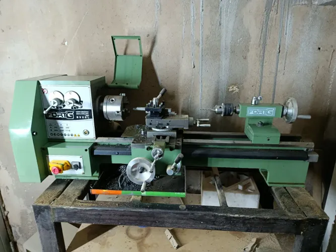 Mini torno, barramento 500 mm faz rosca também 