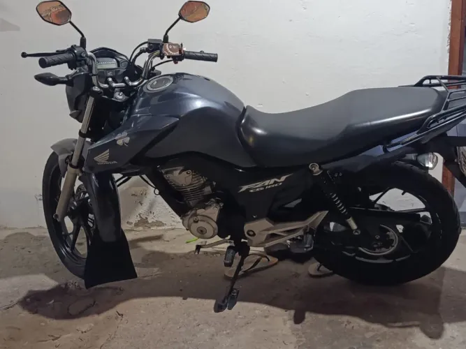 Moto pra alugar