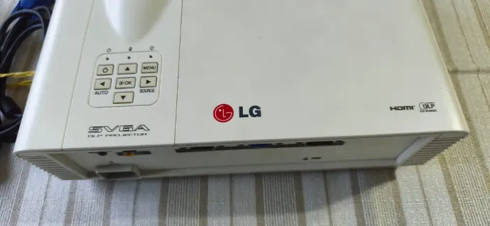 Projetor LG Be325 sp 2800 Lumens (Usado)