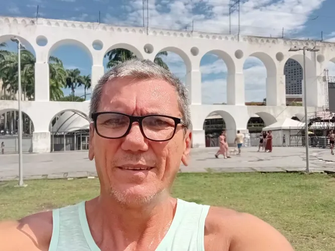 Passeador e cuidador de cães e gatos 
