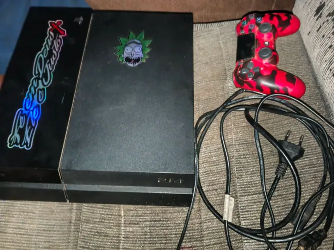 Ps4 fat 500gb de memória
