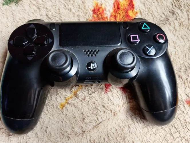 Controle de Playstation 4 com defeito!
