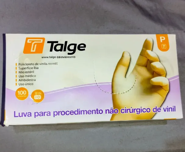 Caixa com 50 pares de luvas de vinil transparente (P)