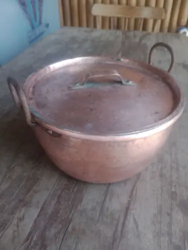 Panela de cobre com tampa 