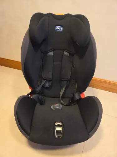 Cadeira Auto Youniverse Isofix Reclinável Chicco 9 A 36k