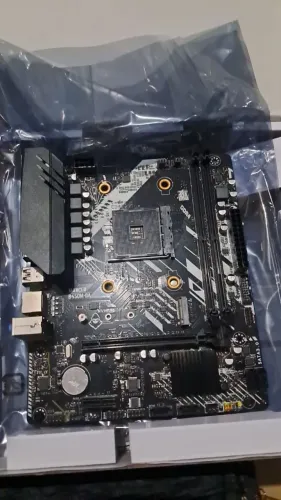 Kit AMD placa mãe, placa de vídeo e fonte
