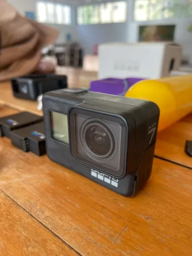 GoPro Hero 7 Black Completa + 2 Baterias e Acessórios
