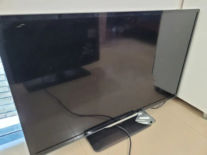 Vendo televisão philips