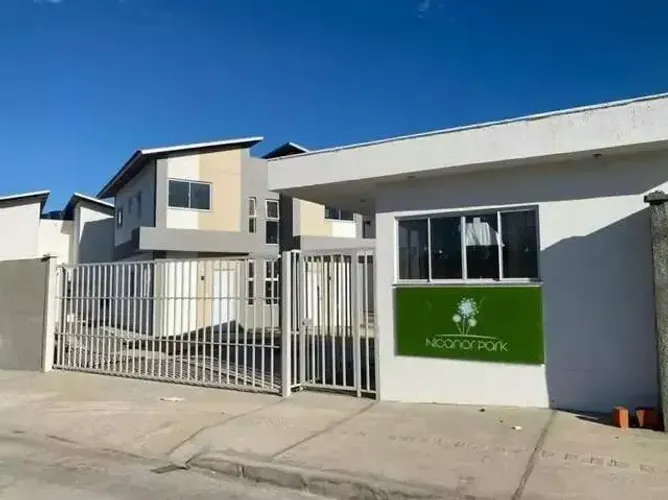 Venda Casa Duplex no Condomínio Nicanor Park