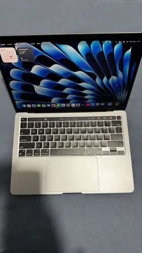 MacBook Pro M2 13 2022 - Excelente estado