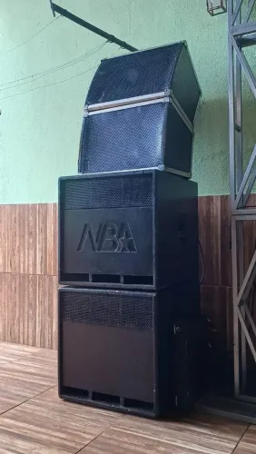Vendo som pra festa.