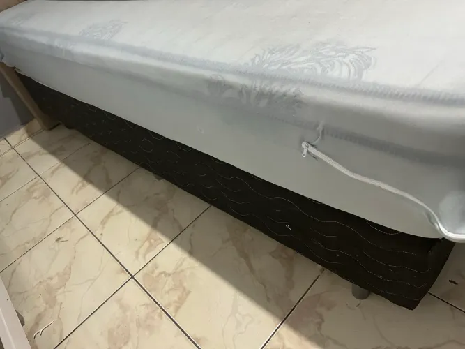 Cama queem size