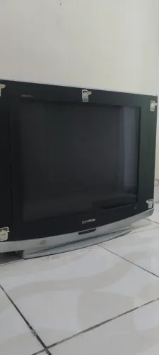 Vendo TV de 29 polegadas da gradiente de tubo funcionando em ótimo estado r$ 300