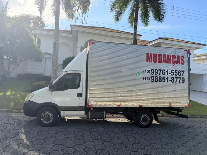 Caminhão de mudanças 