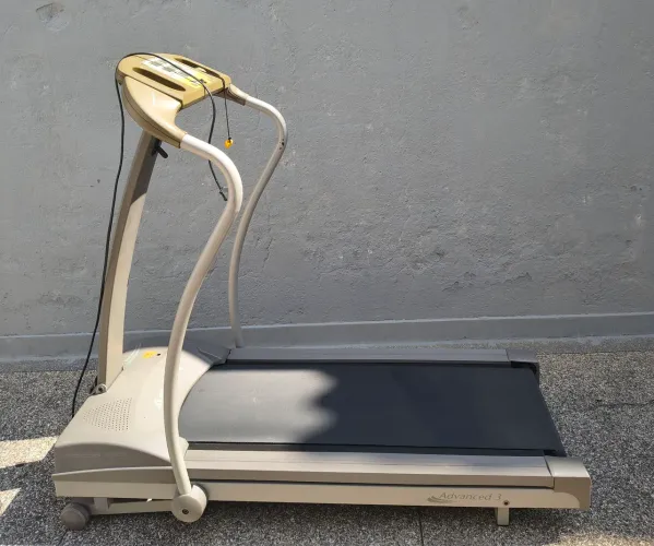Esteira Athletic Advanced 3