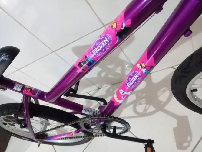 Bike Frozen aro 20 ! Estado de nova ! Aceito cartão!