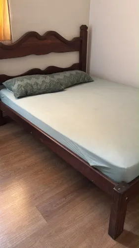 Cama de casal sucupira com colchão