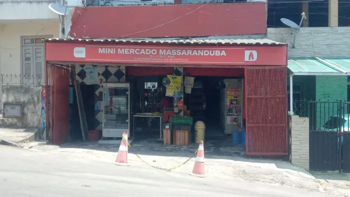 Passo ponto de mercado com excelente clientela.