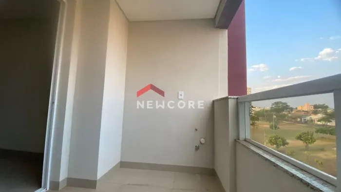 Apartamento em Praça Abib Attuch - Santa Mônica - Uberlândia/MG