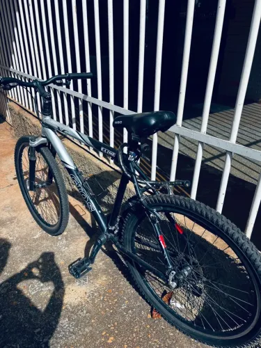 Bicicleta Aro 26 GTOS com Suspensão Dianteira - Ótimo Preço!