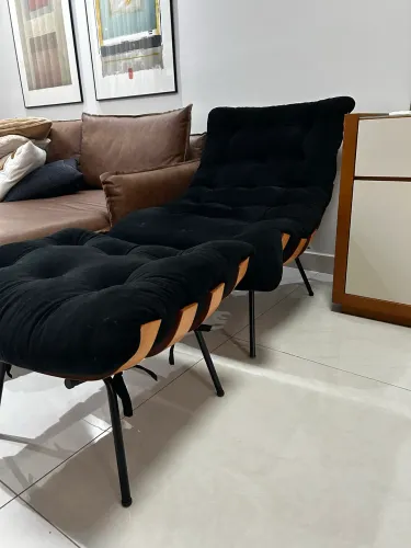 Poltrona Chese Costela de Adão semi nova