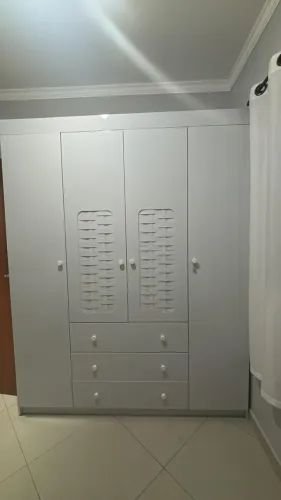 Guarda-roupas