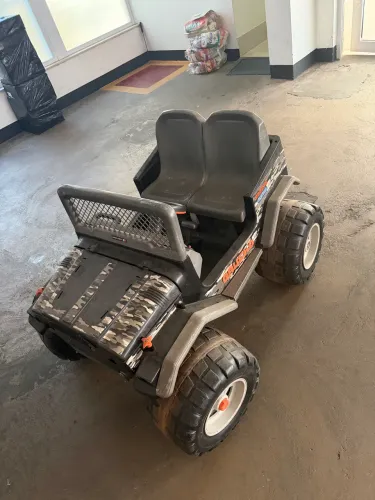 JEEP ELETRICO INFANTIL 