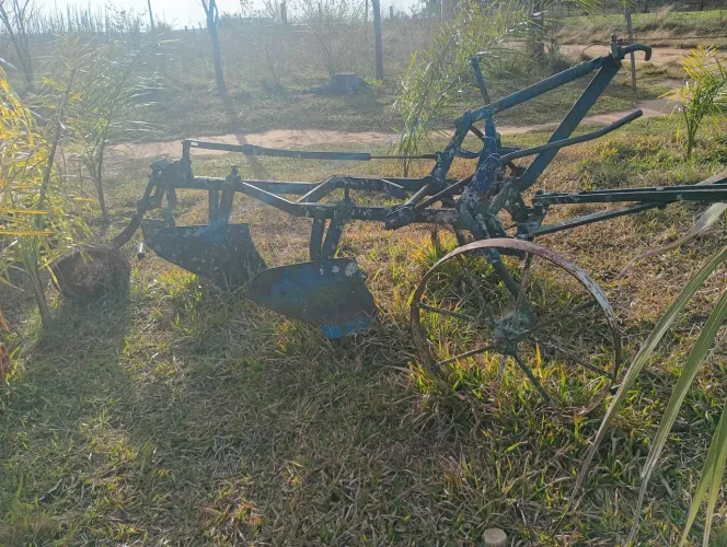 Arado aiveco antigo