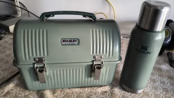 Stanley lancheira 10L com garrafa térmica 1L USADOS
