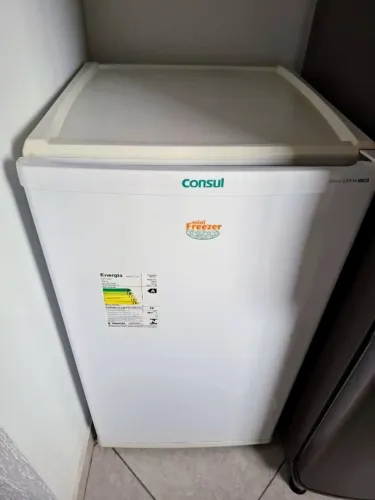 Mini Freezer vertical Consul CVT10