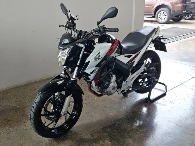 Honda CB 250 Twister - 2019 (Finania e Cartão 21X)