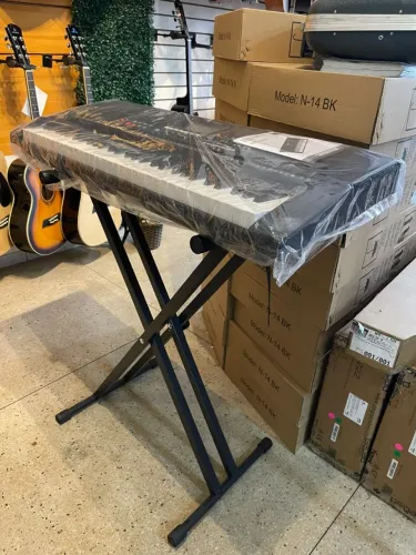 TECLADO MUSICAL MXT PRETO T5000 + SUPORTE DUPLO