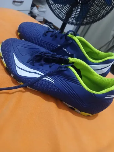 Chuteira de futsal penalty tamanho 40 (oficial)