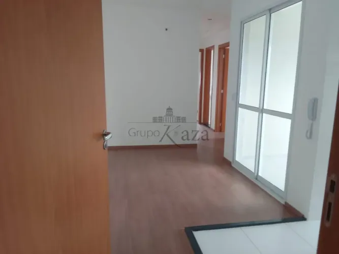 Apartamento - Condomínio Residencial Colinas do Paratehy - Residencial Bosque Paratehy - 3
