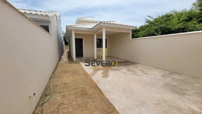 Belíssima Casa à venda Pertinho da Praia no bairro Cordeirinho (Ponta Negra) - Maricá/RJ
