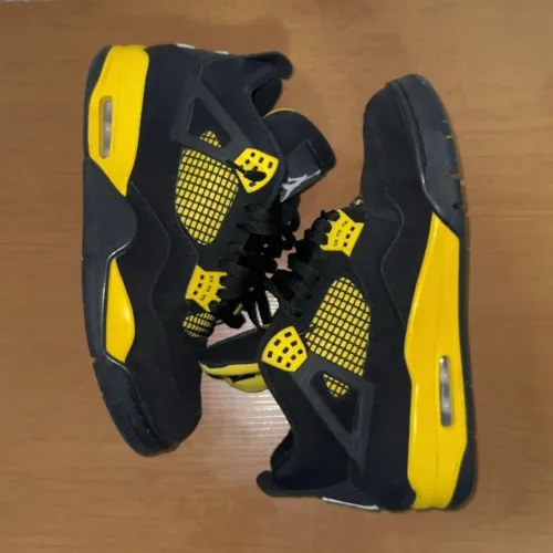 Nike Air Jordan 4