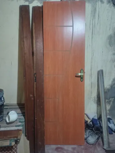 Vendesse essa porta