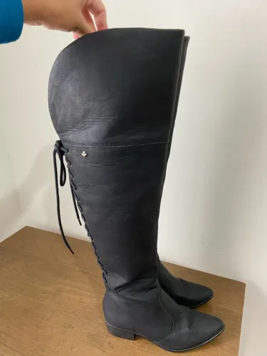 Bota cano alto da Cravo e Canela