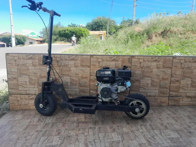 Patinete à gasolina